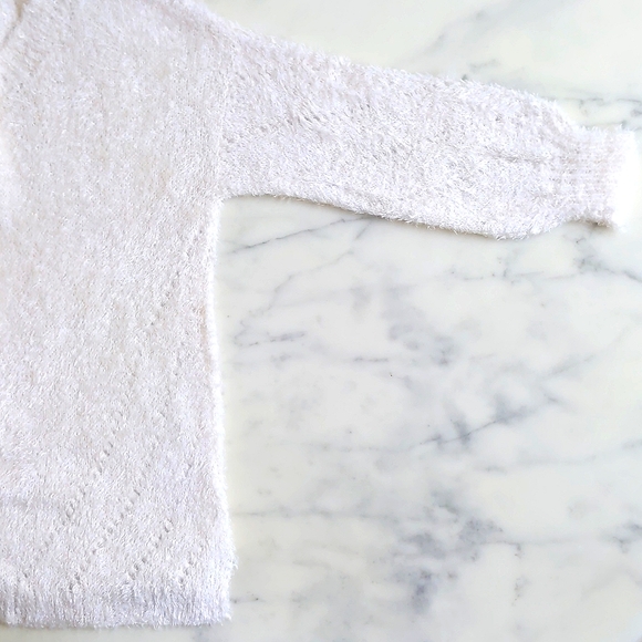 NWOT. Handmade by me. Woman's Fluffy, soft and lightweight sweater with pattern. - Picture 6 of 8